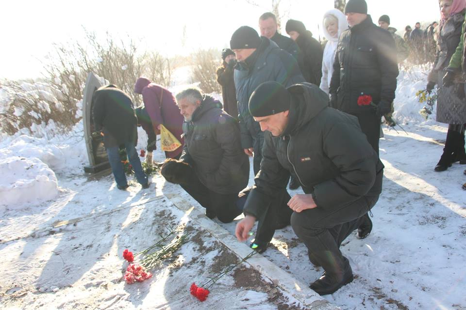 У Ніжині вшанували жертв Голокосту