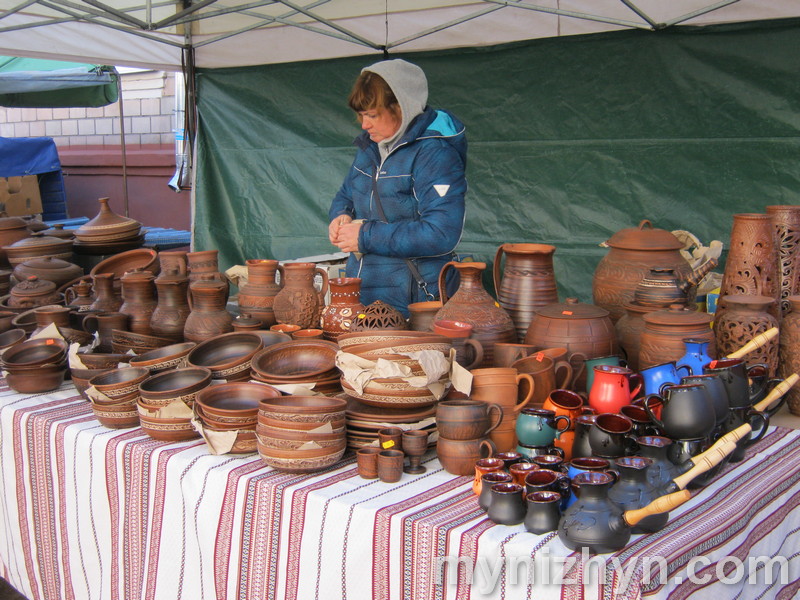 Розпочався Покровський ярмарок. Що вже можна купити?