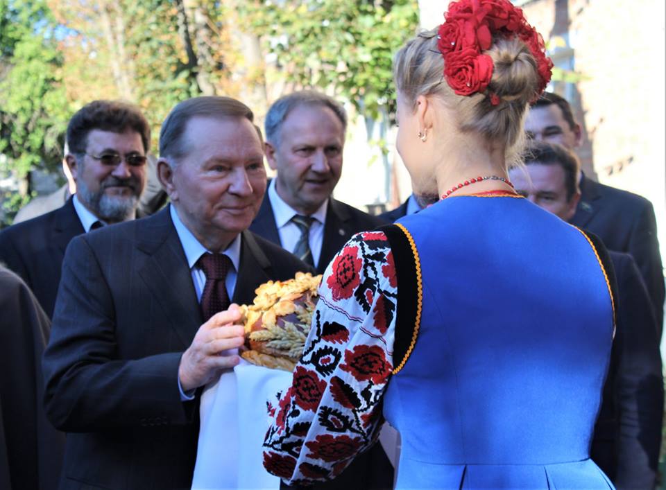 Леонід Кучма відвідав Ніжин. Фото