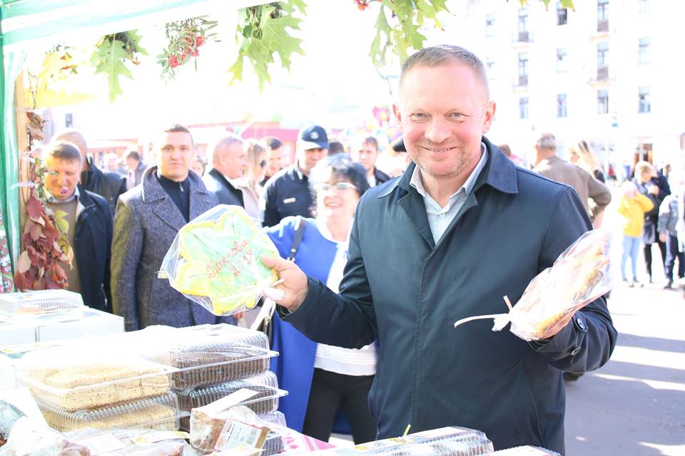 Ніжинський Покровський ярмарок у світлинах. Фото Валерія Кичка. Ч 1