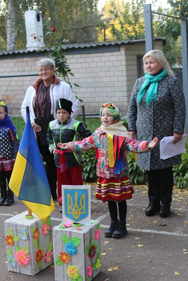 У НІЖИНІ ПРИЗОВНИКІВ УРОЧИСТО ПРОВЕЛИ ДО ЛАВ ЗСУ