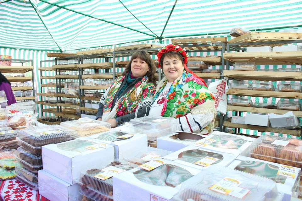 Ніжинський Покровський ярмарок у світлинах. Фото Валерія Кичка. Ч 1