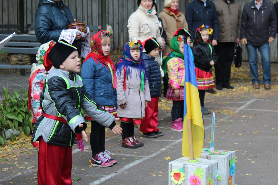 У Ніжині призовників урочисто провели до лав збройних сил. Фото