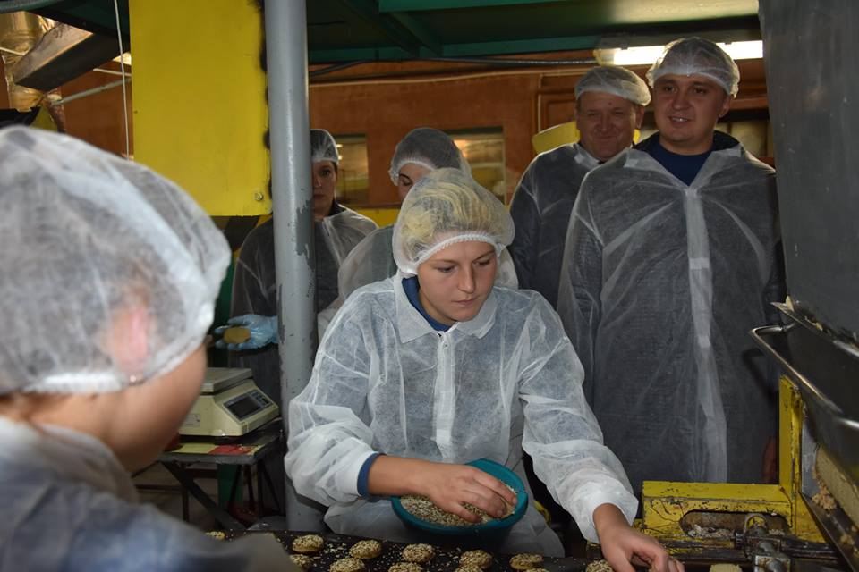 Про досягнення, носівські смаколики і ремонт доріг