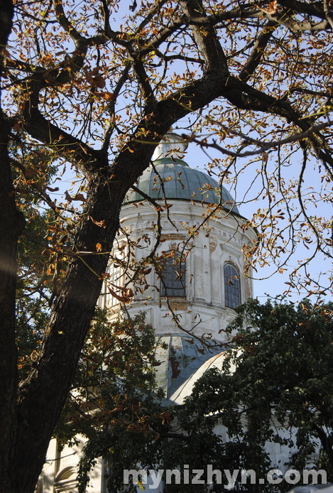 Барви осіннього Ніжина. Фото