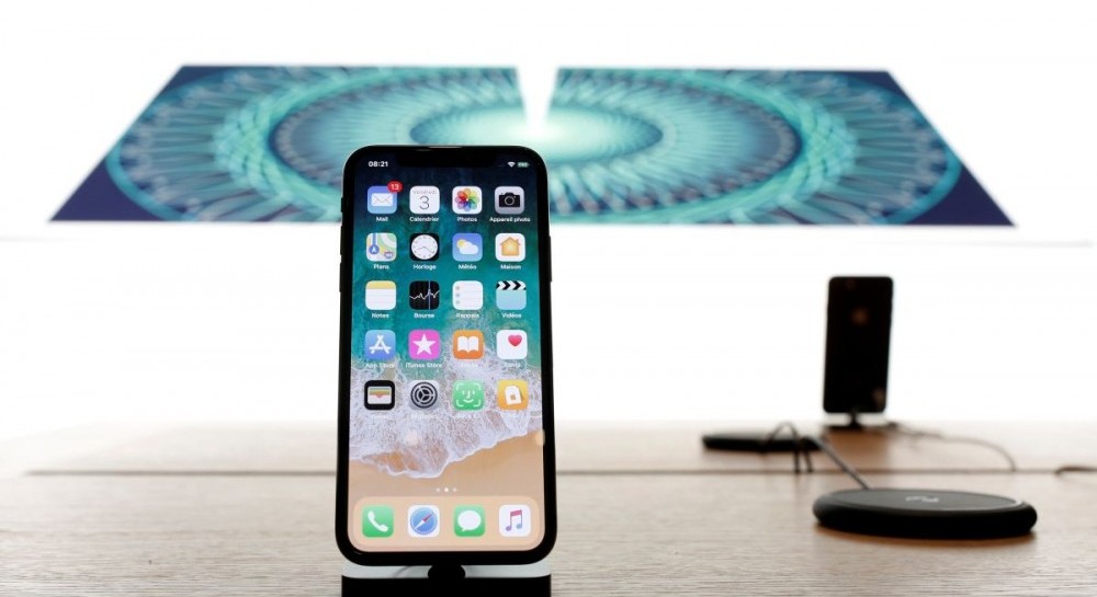 Apple відновила виробництво iPhone X через слабкий попит на новинки - ЗМІ | УНІАН