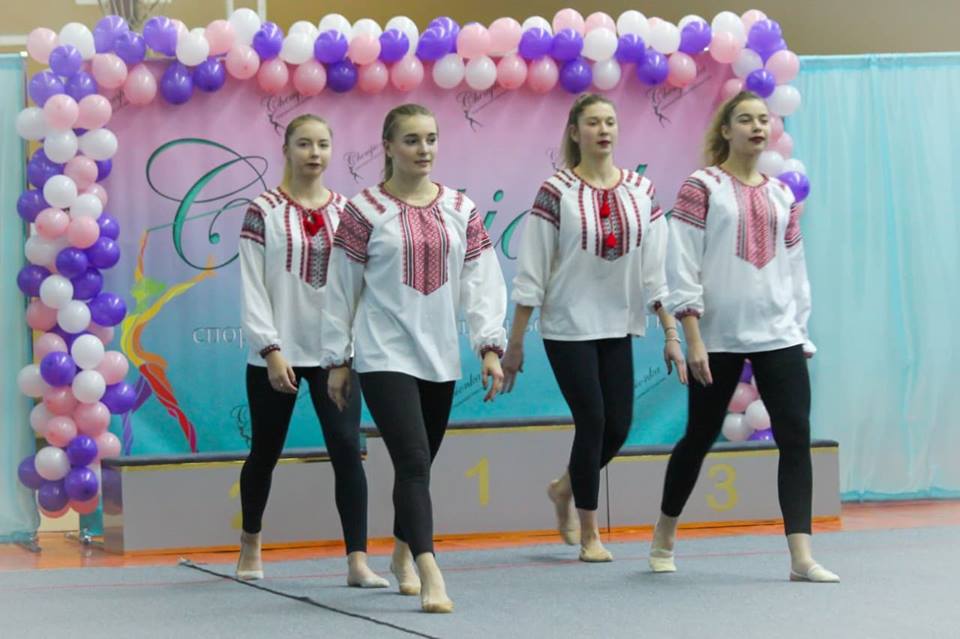 У Чернігові юні гімнастки змагалися в майстерності (Фото)