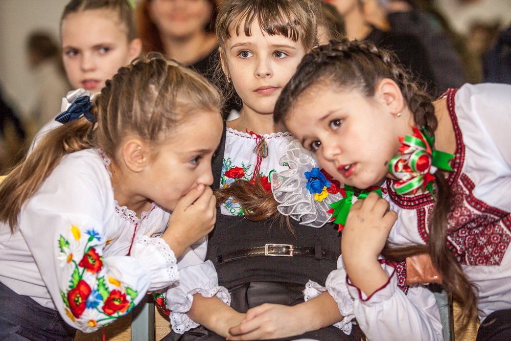 У школі №11 вже вшосте обрали Міні-міс. Фото