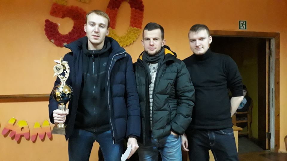 У Чернігові шахісти в командному чемпіонаті боролися за грошовий приз (Фото)