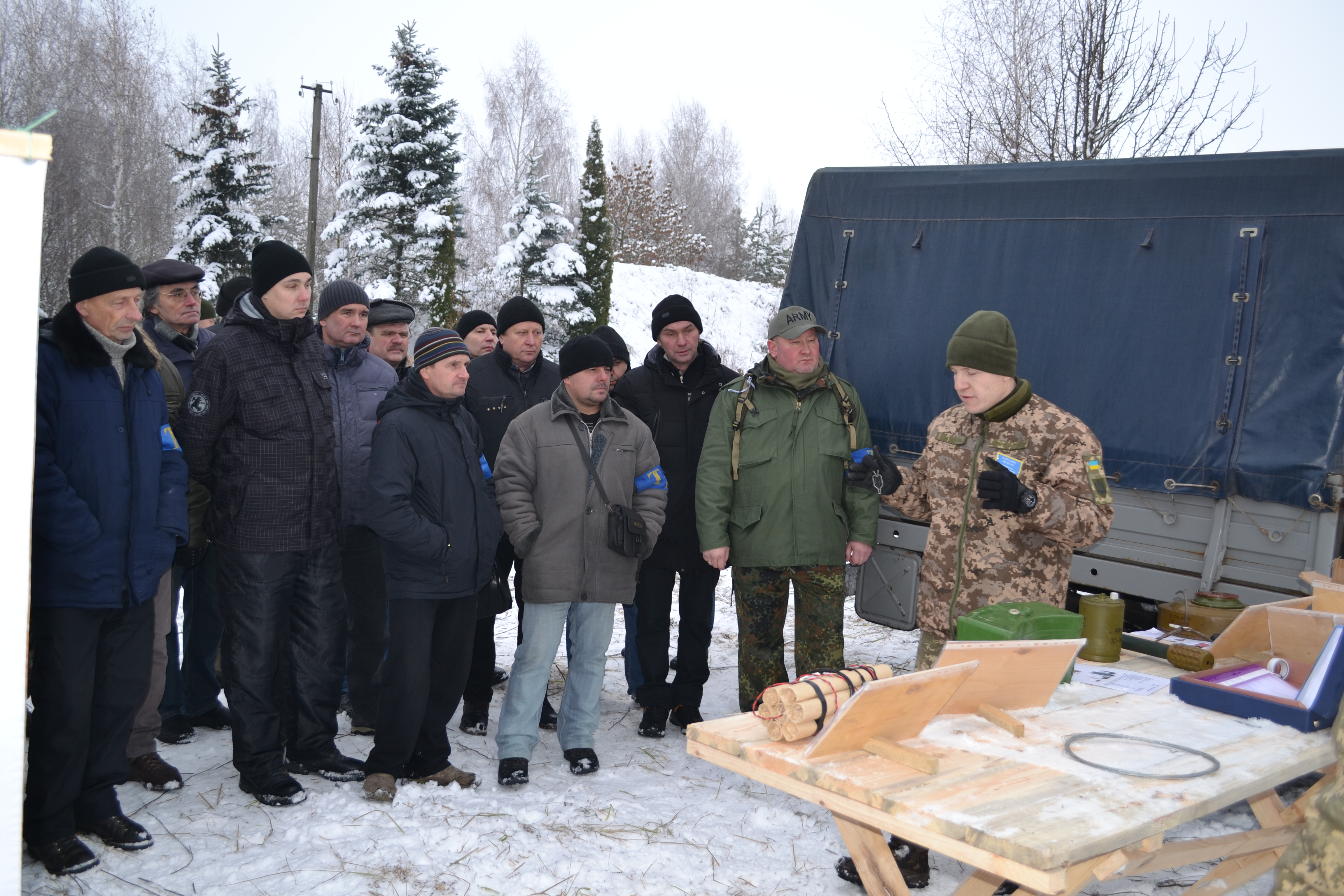 У Ніжині проходять одноденні військові навчання