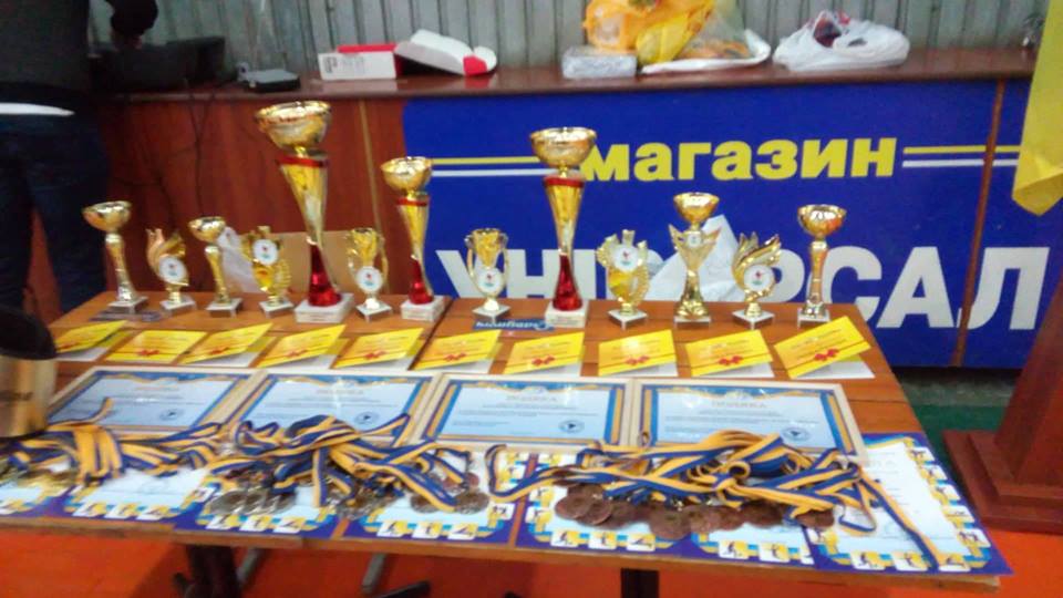 До Чернігова з’їхались майже 160 кікбоксерів