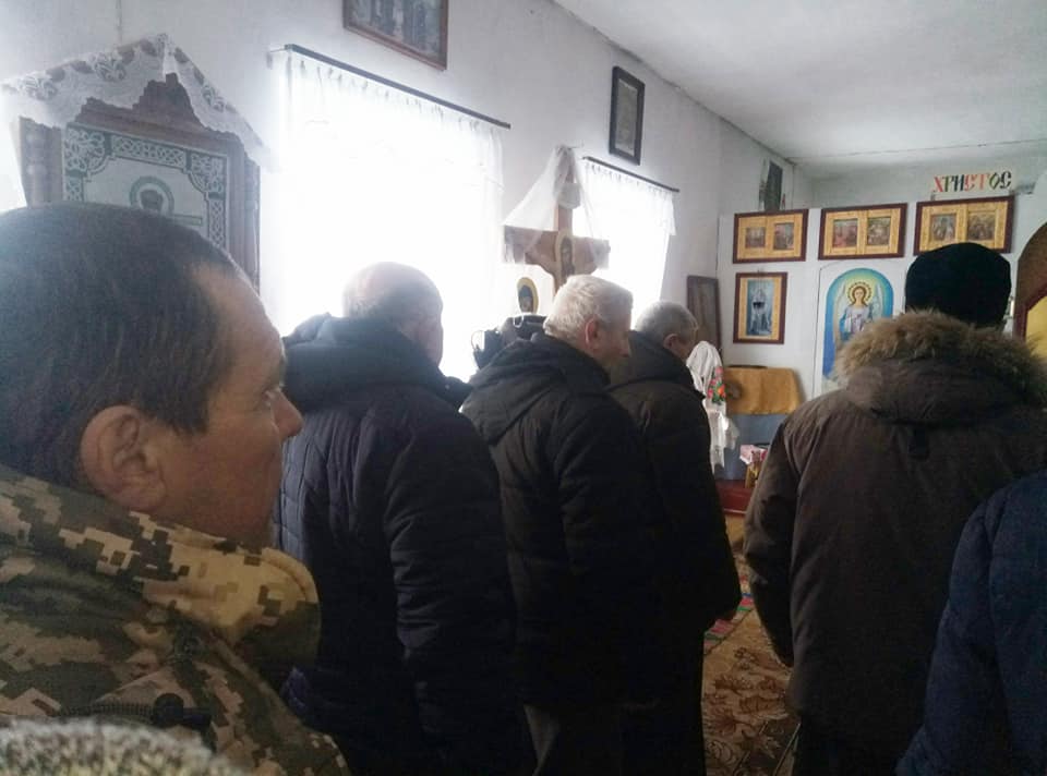 У Оленівці на Борзнянщині Православна церква України провела перше богослужіння