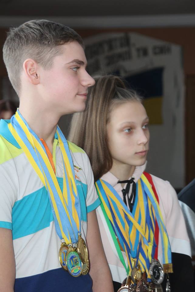 Чемпіон світу з боксу Петро Іванов знову сів за парту рідної гімназії. Фото