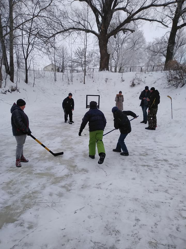 На Чернігівщині заклали наріжний камінь для майбутніх чемпіонів НХЛ та фігурного катання (Фото)