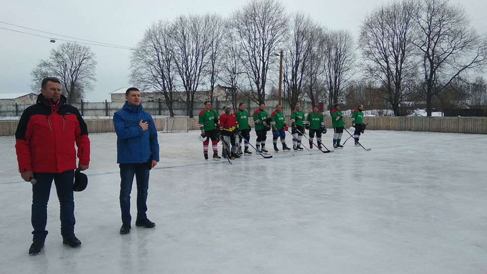 Хокеїсти Сосниці та Мени провели товариський матч (Фото)