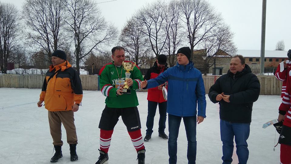 Хокеїсти Сосниці та Мени провели товариський матч (Фото)