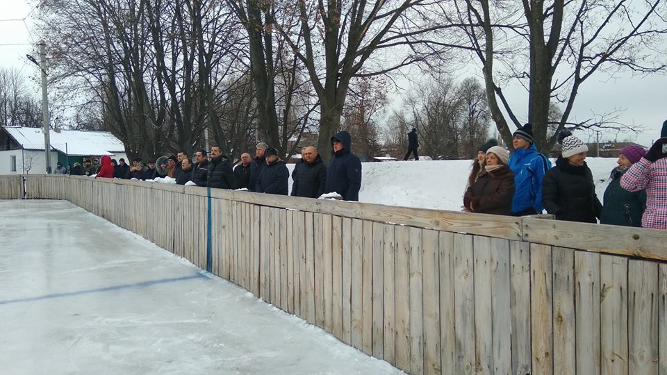 Хокеїсти Сосниці та Мени провели товариський матч (Фото)