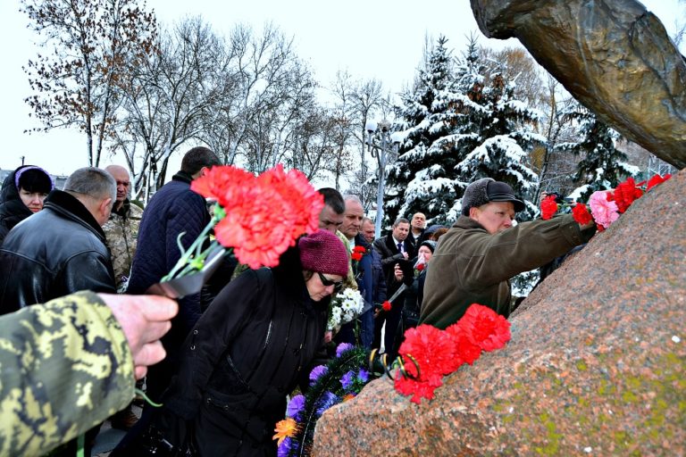 У Ніжині відзначили 30-ту річницю виведення військ з Афганістану. Фото