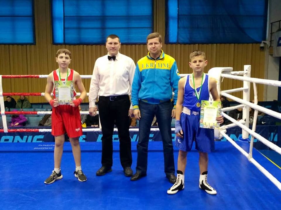 Ніжинські боксери вкотре показали свою майстерність на чемпіонаті області