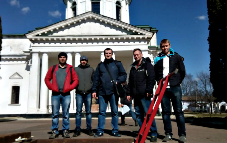 У Ніжині почали сезон археологічних розкопок біля Всіхсвятського храму