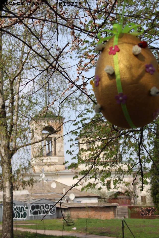 У Ніжині прикрасили «Дерево єднання». Фото