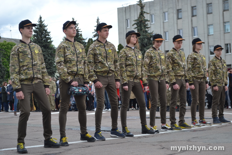 На площі вітали переможців міського етапу військово-патріотичної гри «Джура»