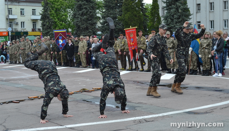 На площі вітали переможців міського етапу військово-патріотичної гри «Джура»