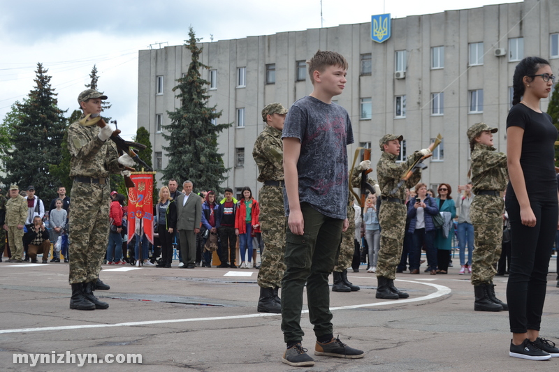 На площі вітали переможців міського етапу військово-патріотичної гри «Джура»