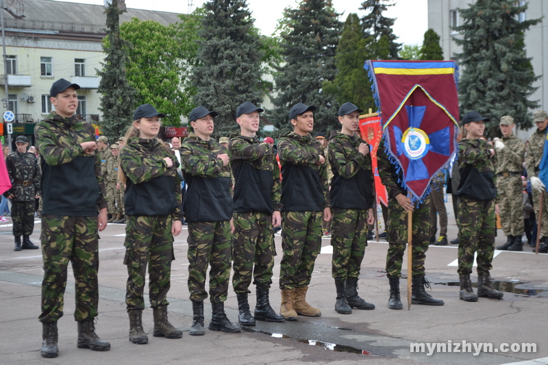 На площі вітали переможців міського етапу військово-патріотичної гри «Джура»