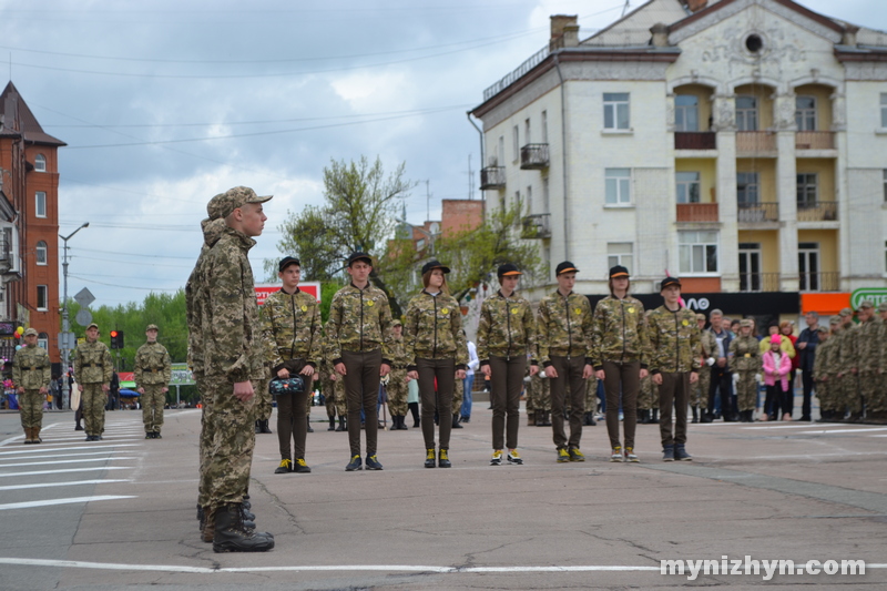 На площі вітали переможців міського етапу військово-патріотичної гри «Джура»