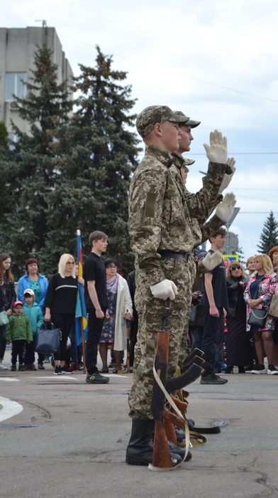 На площі вітали переможців міського етапу військово-патріотичної гри «Джура»