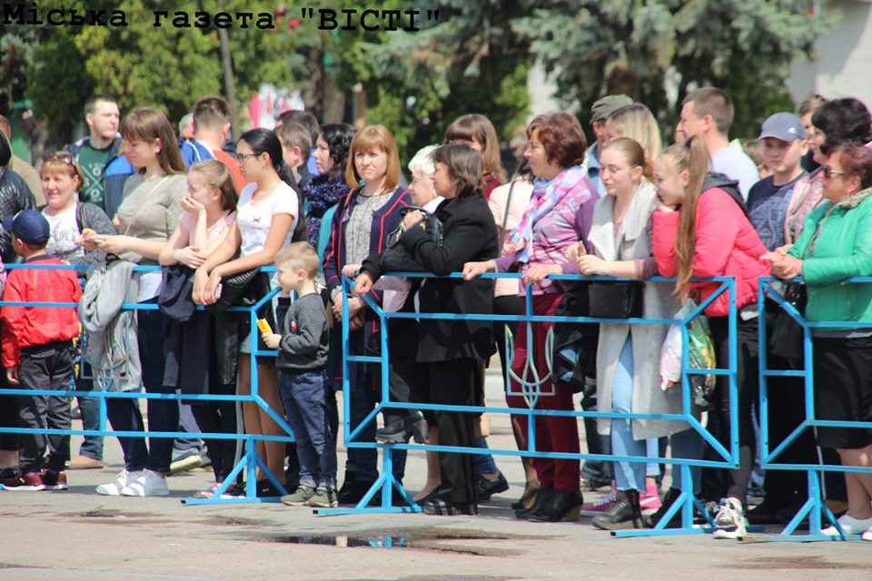 Як ніжинська молодь запалювала на «Майдан’s». Фото