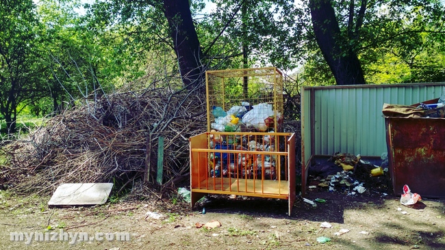 Ніжинців будуть штрафувати за захаращення майданчиків для збору сміття?