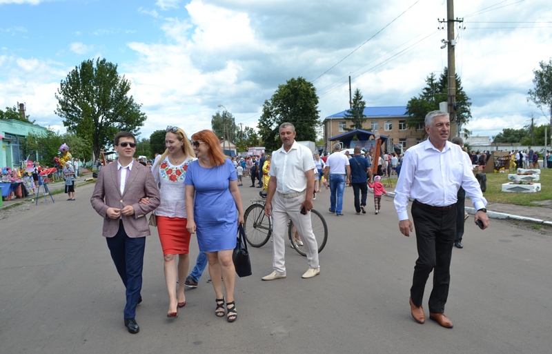 Смачне свято у Лосинівці. Фото