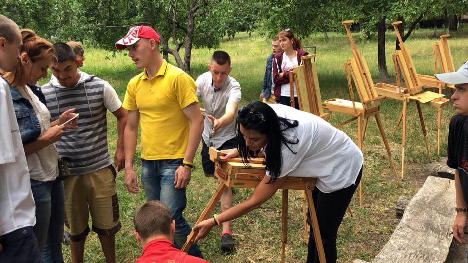 У Ніжинському дитячому будинку-інтернаті з’явилася власна художня майстерня