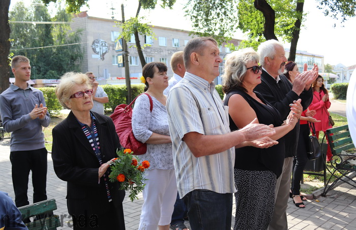 Як у Ніжині відзначили 165-річчя від дня народження Марії Заньковецької. Фото