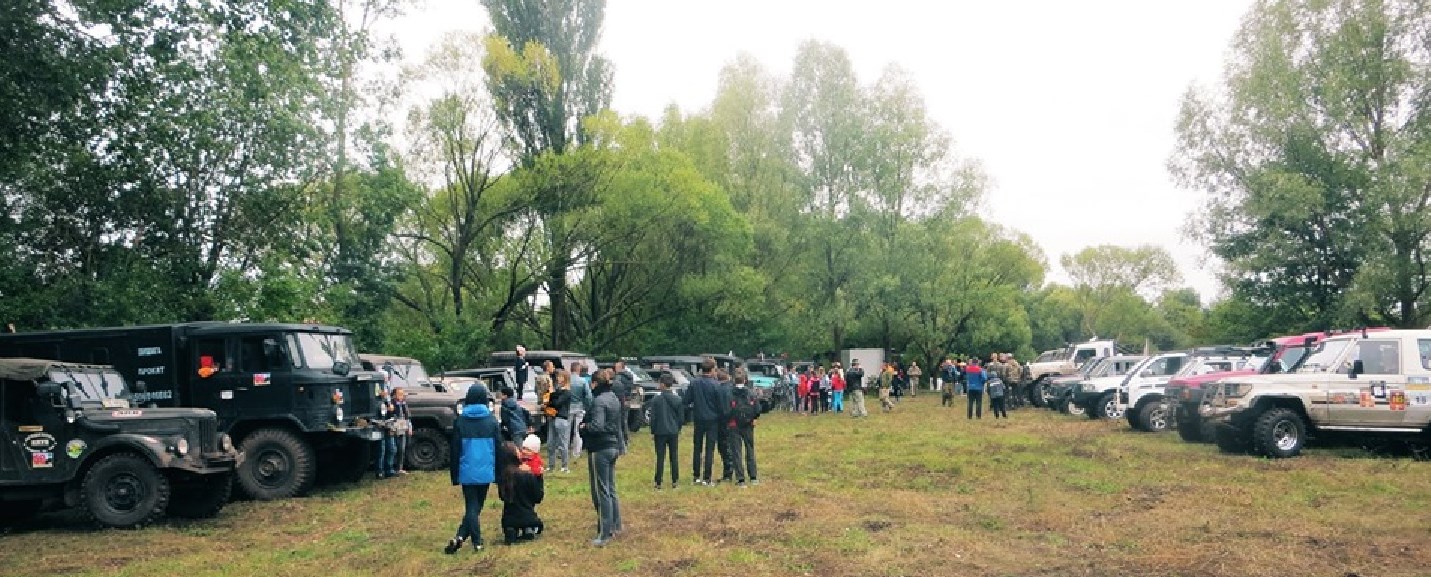 Треті драйвові змагання позашляховиків у Бобровиці