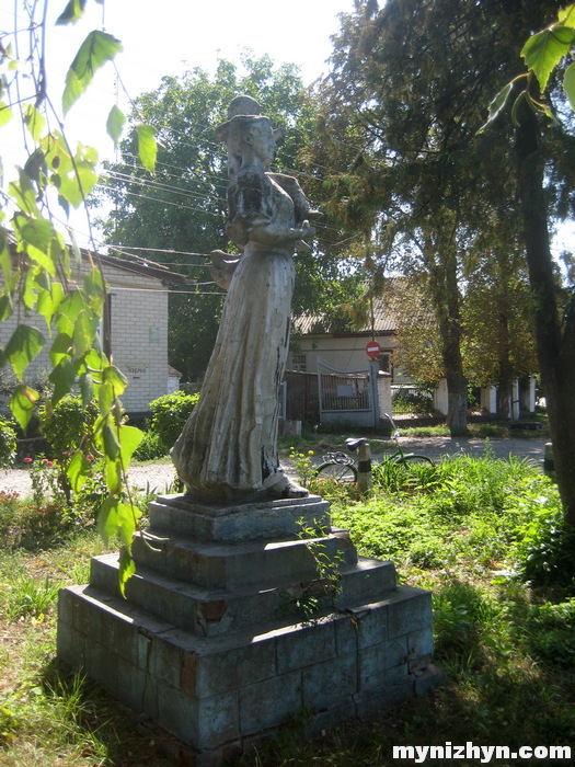 Історія створення ніжинської скульптури така ж загадкова, як і її подальша доля