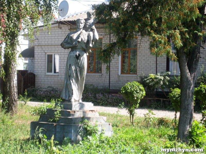 Історія створення ніжинської скульптури така ж загадкова, як і її подальша доля