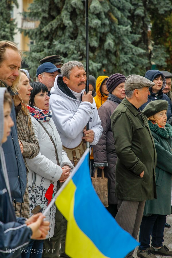 У Ніжині протестують проти «формули Штайнмаєра». Фото