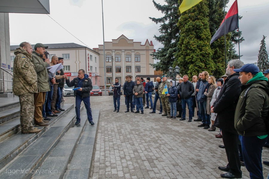 У Ніжині протестують проти «формули Штайнмаєра». Фото