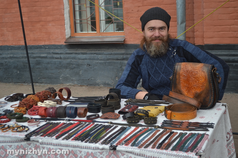 Ніжин вже ярмаркує: Гоголівська у вирі подій. Фото