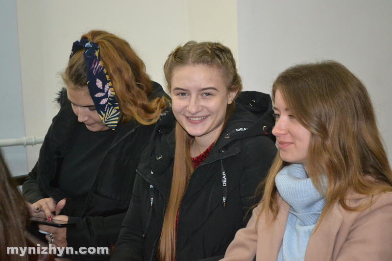 Зустріч із культовим письменником: Василь Шкляр завітав у Ніжин