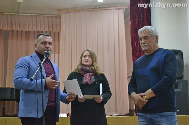Зустріч із культовим письменником: Василь Шкляр завітав у Ніжин