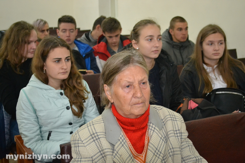 Зустріч із культовим письменником: Василь Шкляр завітав у Ніжин
