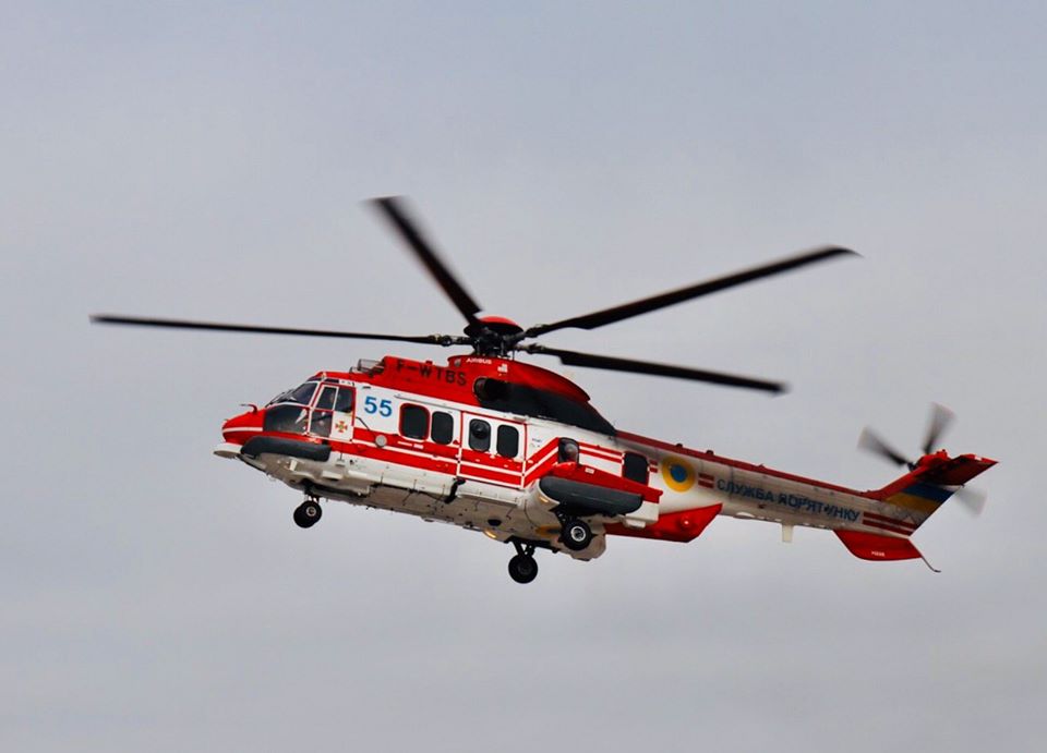 До Ніжина з Іспанії прибув гелікоптер Super Puma. Фото