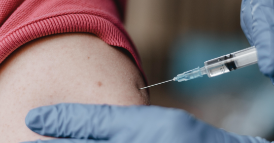 МОН зацікавлено в інструментах спонукання до вакцинації – Освіта.UA